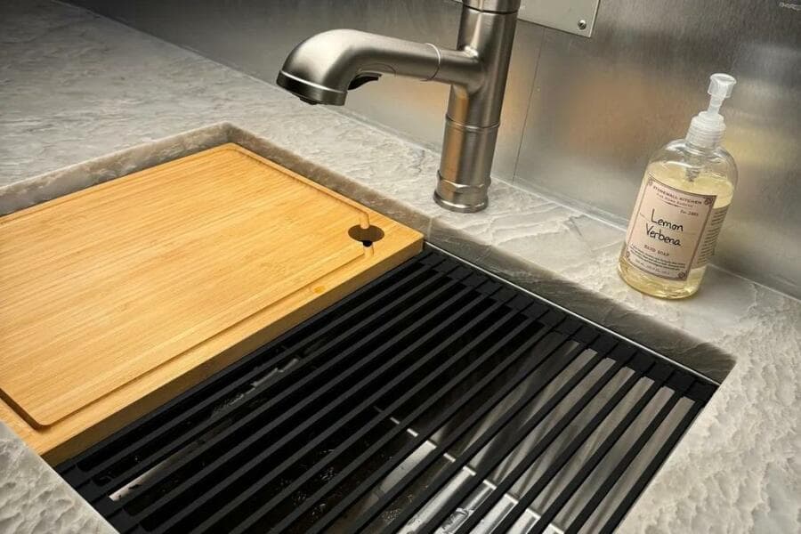 1986 Bertram 58 Flybridge Motor Yacht