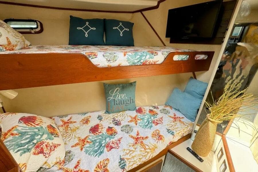 1986 Bertram 58 Flybridge Motor Yacht