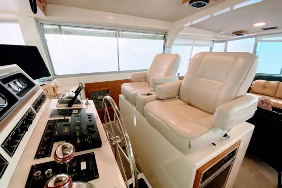 1986 Bertram 58 Flybridge Motor Yacht