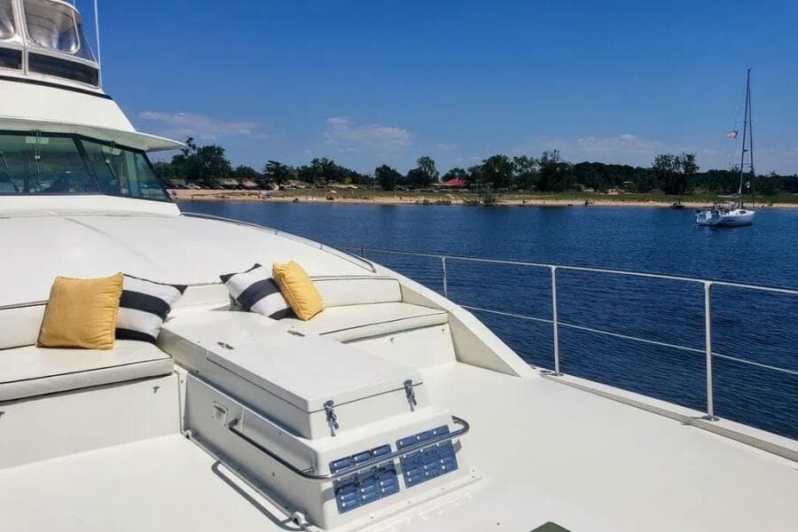 1986 Bertram 58 Flybridge Motor Yacht