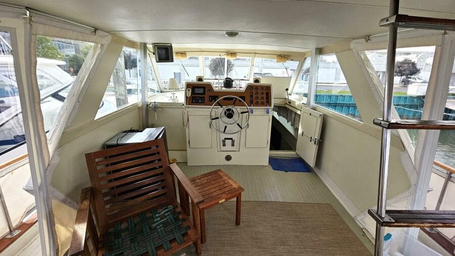 1971 Chris-Craft 47 Commander