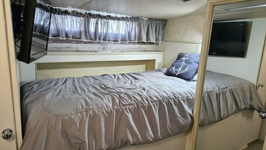 1971 Chris-Craft 47 Commander