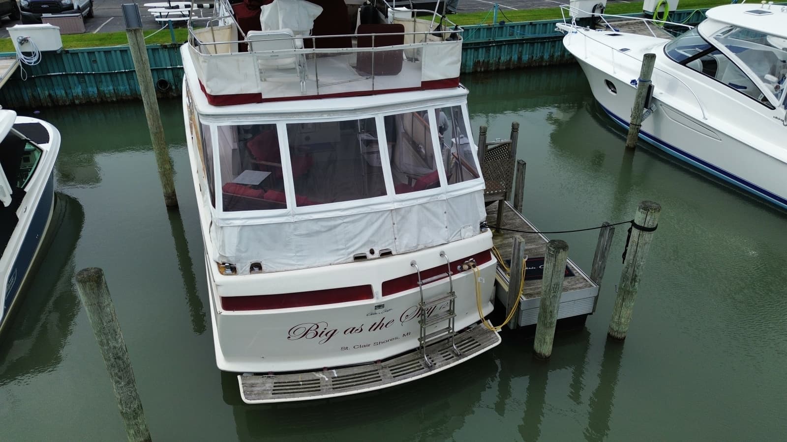 1971 Chris-Craft 47 Commander - Photo 11