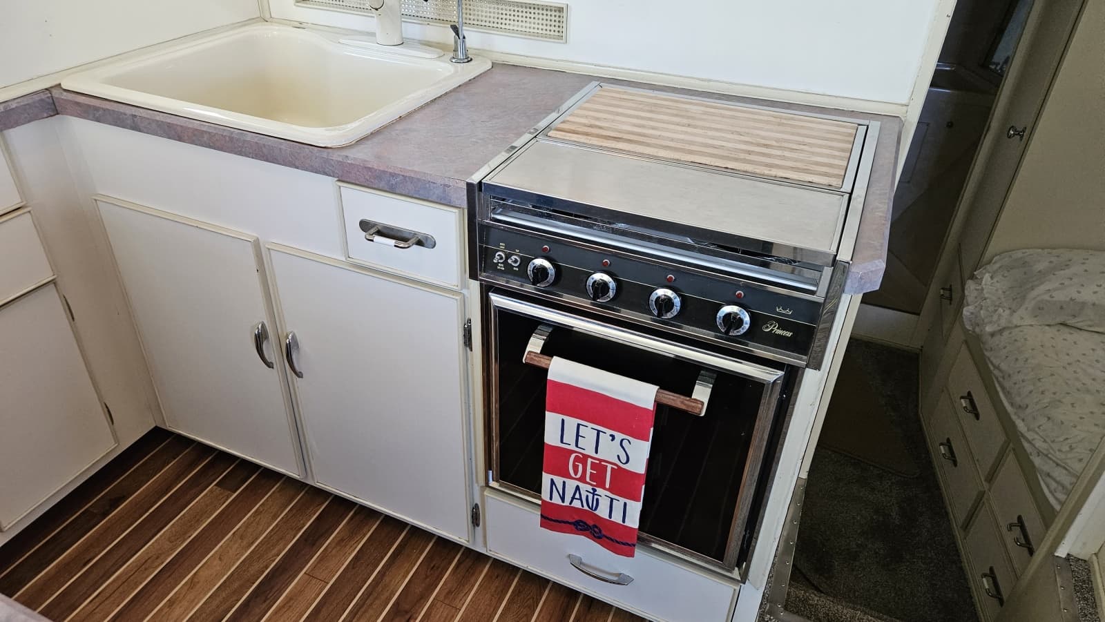 1971 Chris-Craft 47 Commander - Photo 35