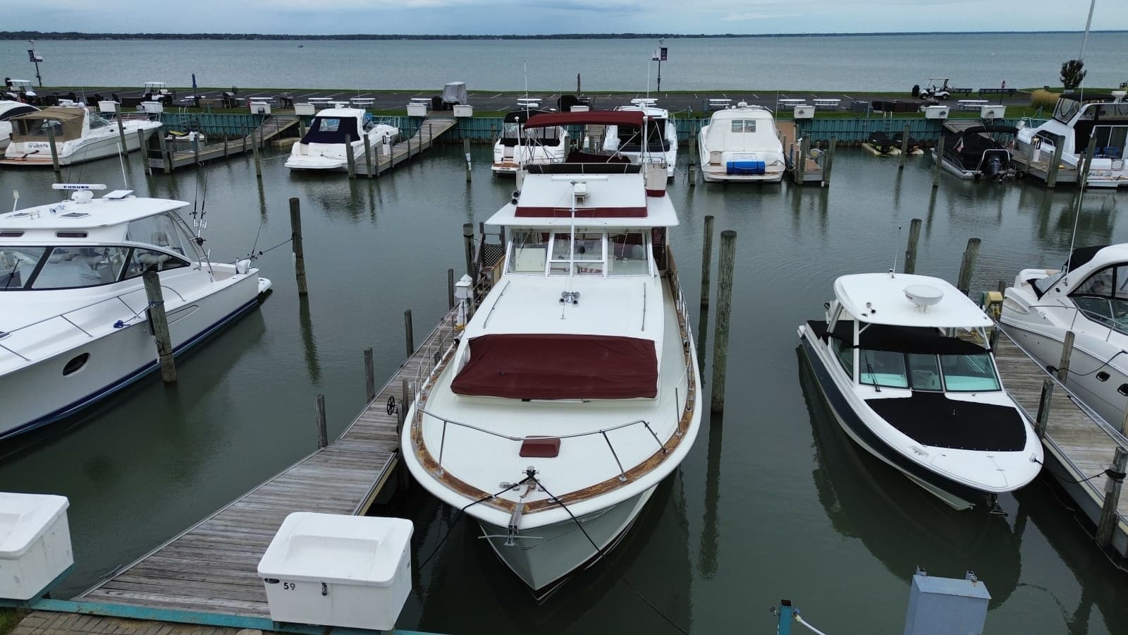 1971 Chris-Craft 47 Commander - Photo 6