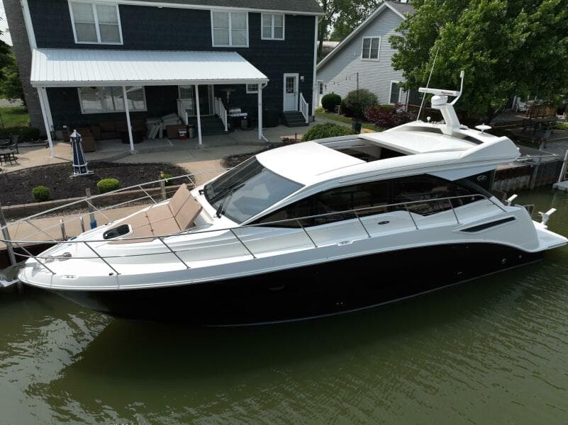 2017 Sea Ray 460 Sundancer