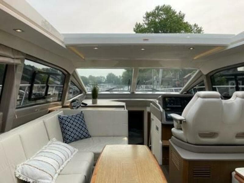 2017 Sea Ray 460 Sundancer