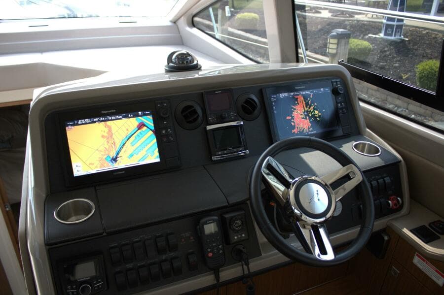 2017 Sea Ray 460 Sundancer