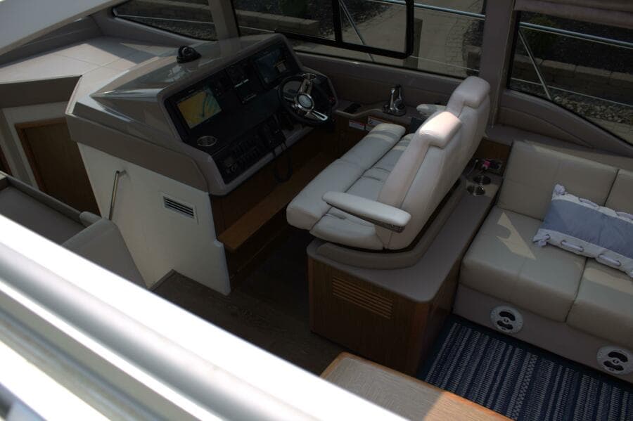 2017 Sea Ray 460 Sundancer