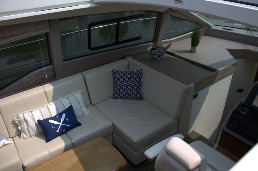 2017 Sea Ray 460 Sundancer