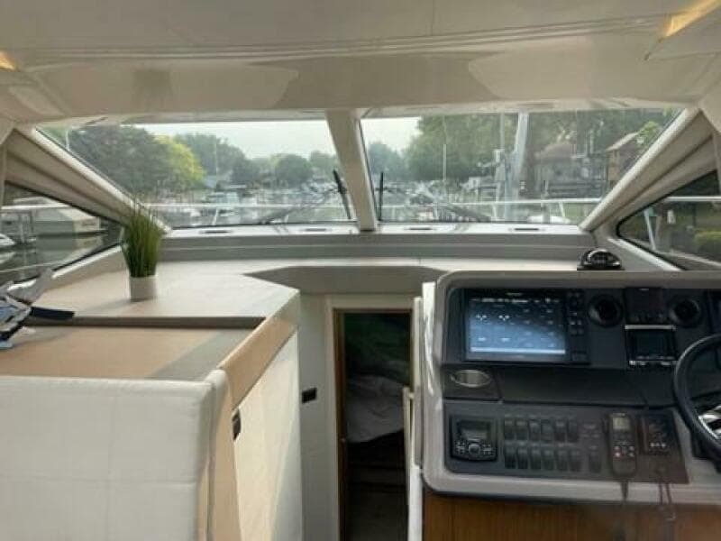 2017 Sea Ray 460 Sundancer