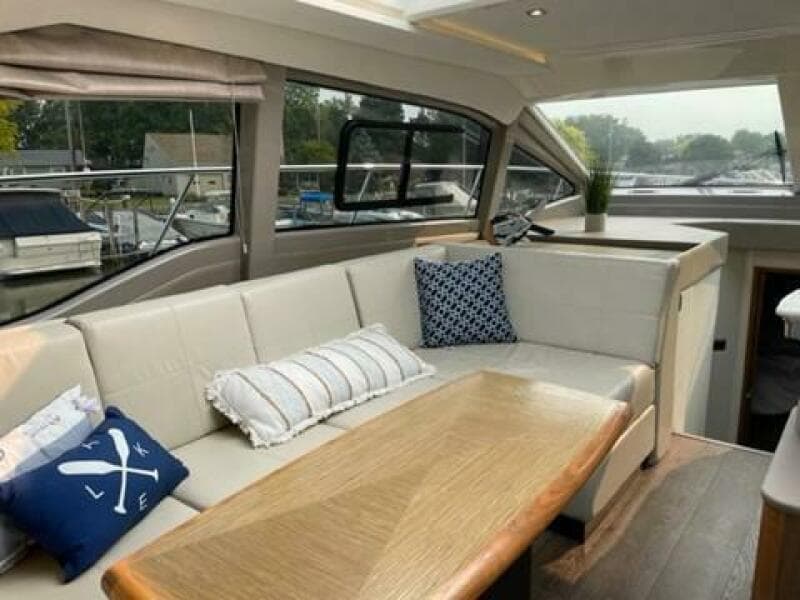 2017 Sea Ray 460 Sundancer