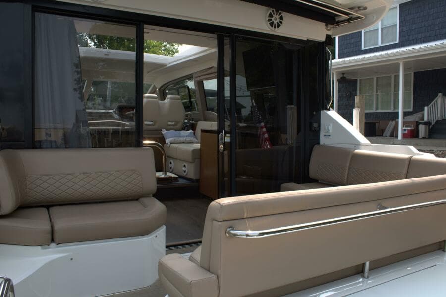 2017 Sea Ray 460 Sundancer