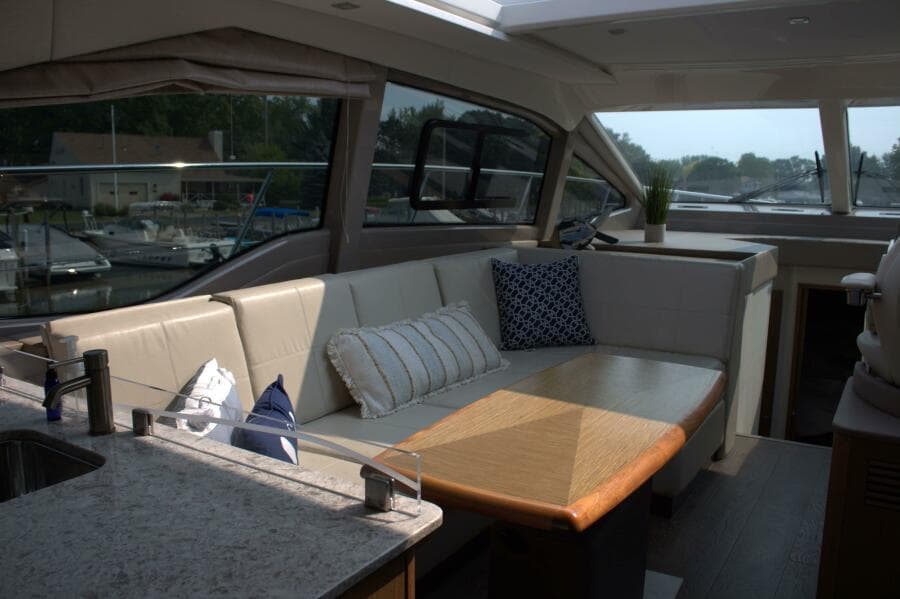 2017 Sea Ray 460 Sundancer