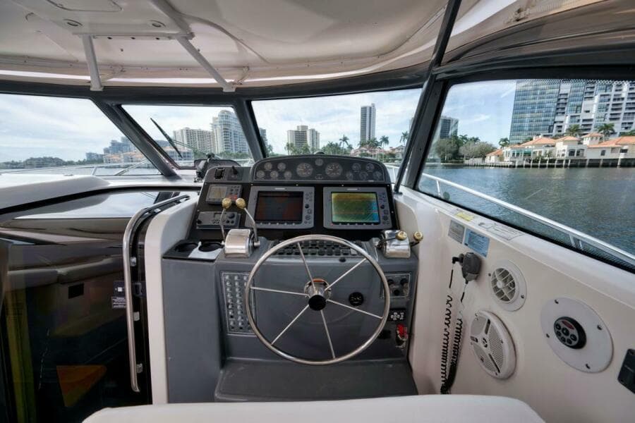 2004 Tiara Yachts 38 Open