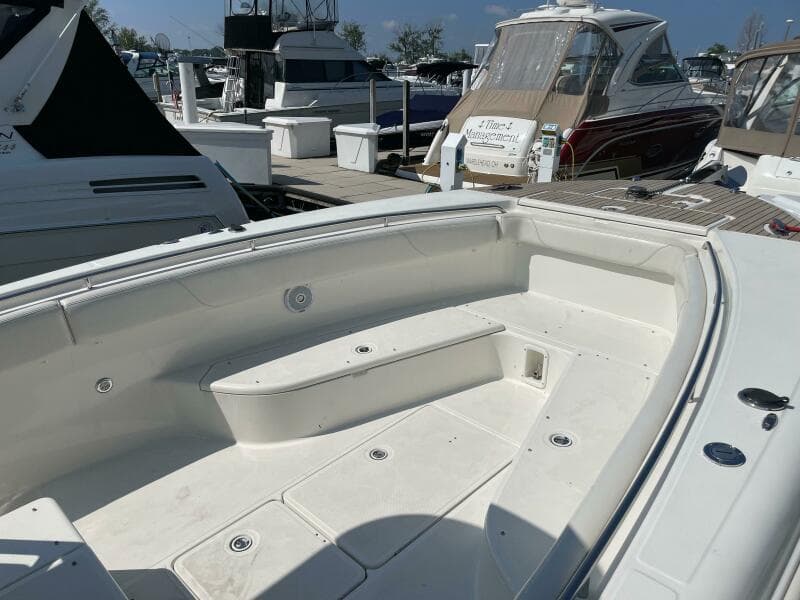 2009 Triton 351 Center Console