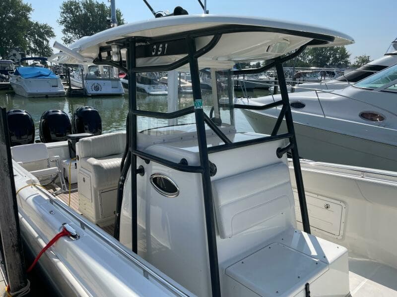 2009 Triton 351 Center Console