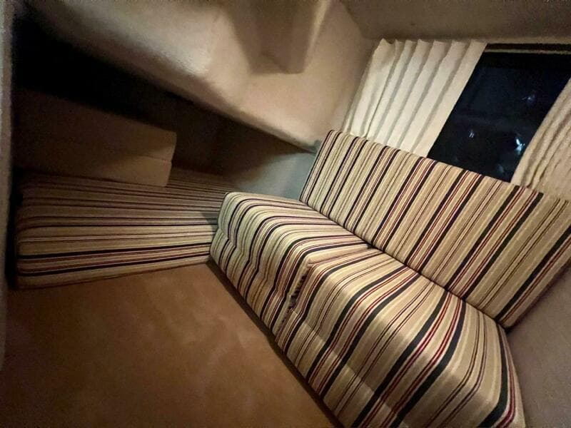 1988 Tiara Sport 310 Sport Cruiser