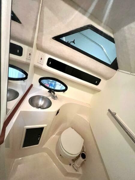 1988 Tiara Sport 310 Sport Cruiser