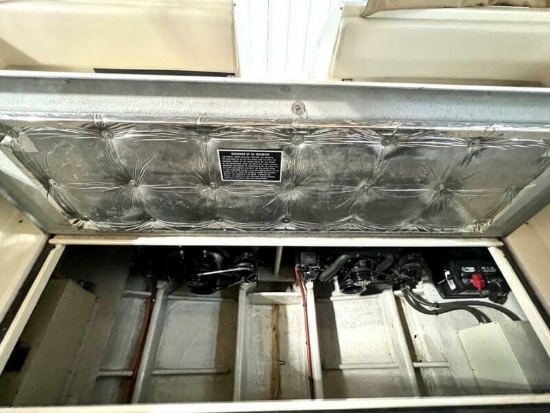 1988 Tiara Sport 310 Sport Cruiser