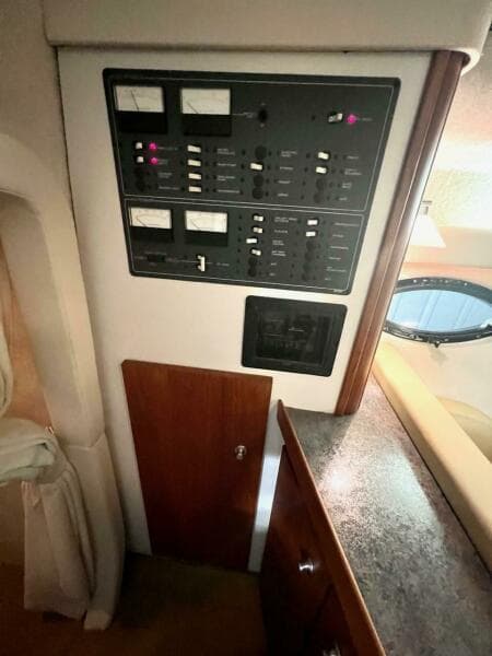 1988 Tiara Sport 310 Sport Cruiser