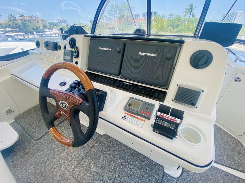 2006 Sea Ray 58 Sedan Bridge