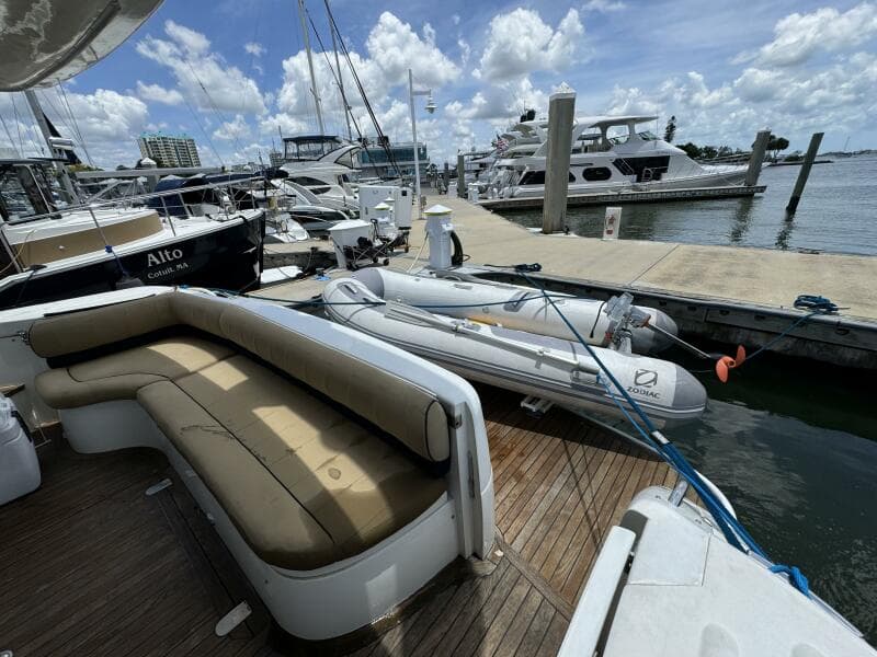 2001 Viking Princess 45 Flybridge