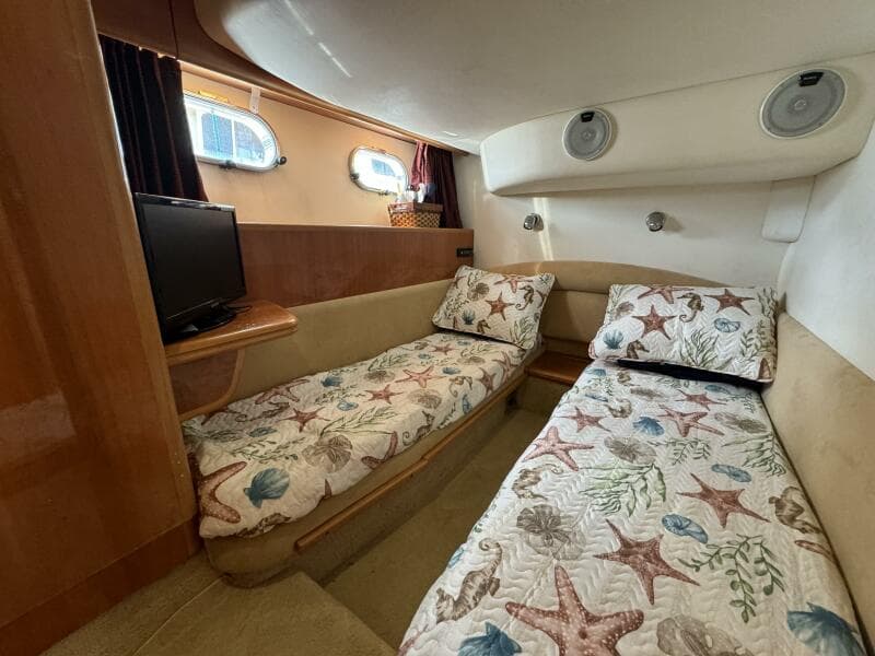 2001 Viking Princess 45 Flybridge