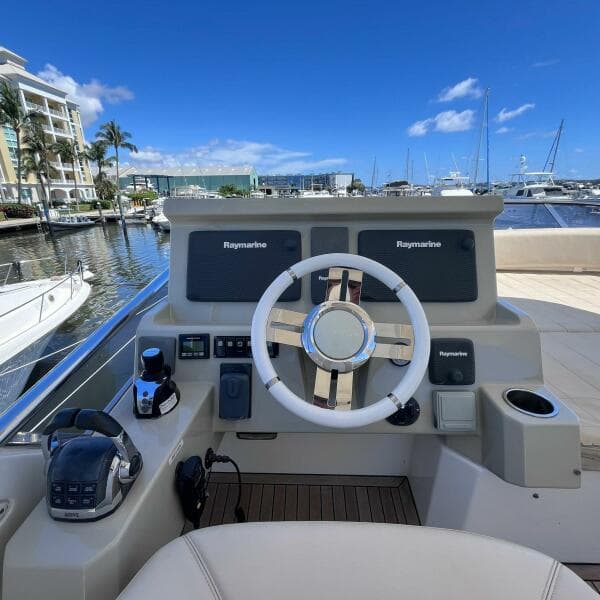 2015 Azimut 50 fly