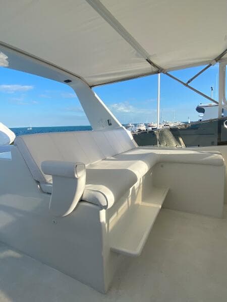 1994 Hatteras 70 Cockpit Motor Yacht