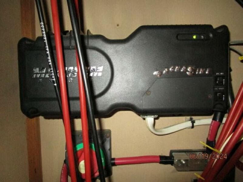 40' Mainship inverter