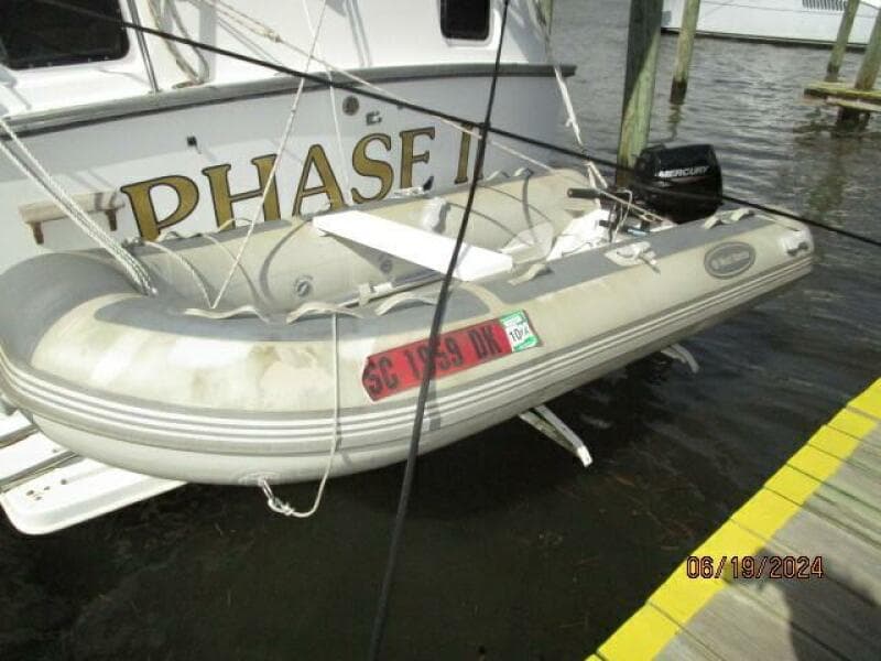 40' Mainship tender1