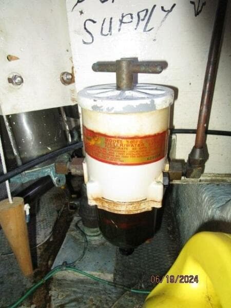 40' Mainship starboard Racor fuel filter
