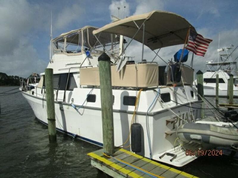40' Mainship port aft profile1