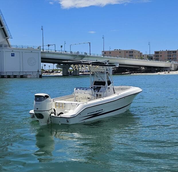 2003 Hydra-Sports 2400 Center Console