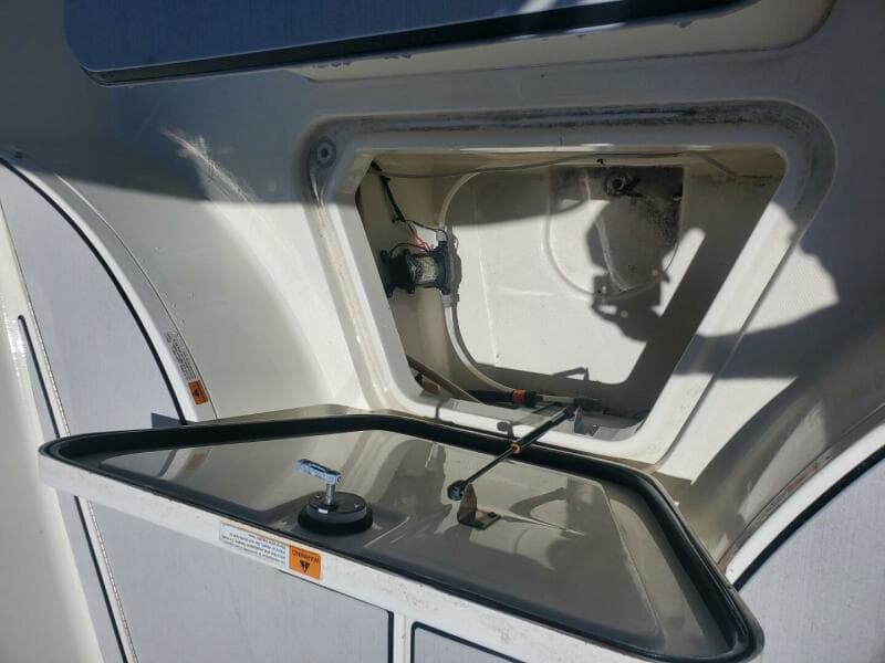 2003 Hydra-Sports 2400 Center Console