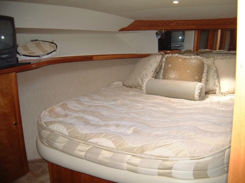 2000 Silverton 42 Convertible