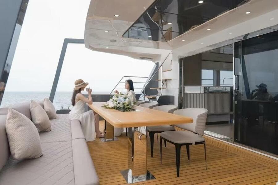 2026 Diamond Yachts EF56 Power Catamaran