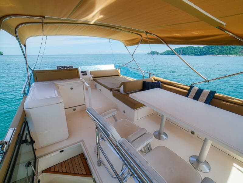 50  Fairline 2014 Cruiser "YOLO"