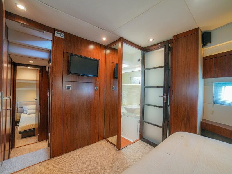 50  Fairline 2014 Cruiser "YOLO"