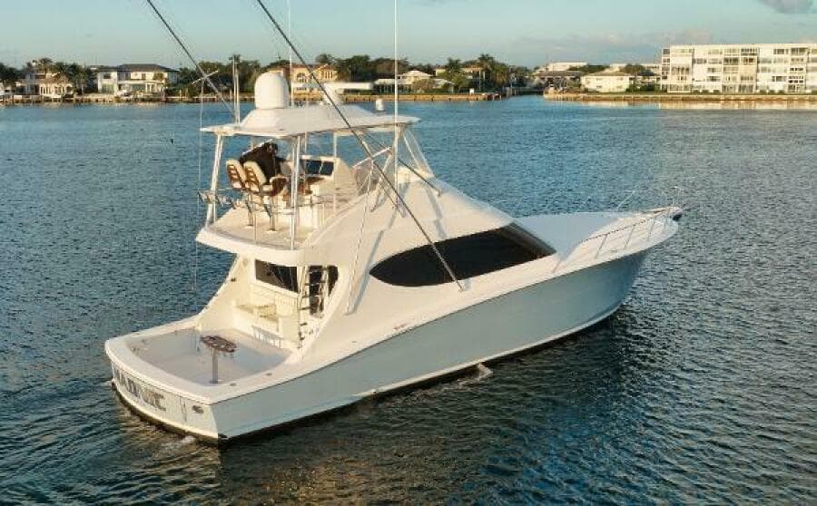 54' Hatteras GT54 - Profile