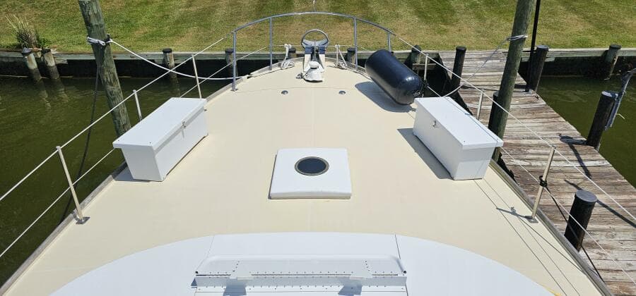 1969 Derecktor Hunt Motor Yacht