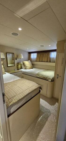 1969 Derecktor Hunt Motor Yacht