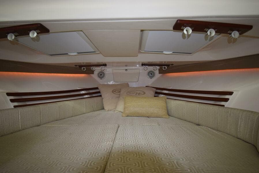 2016 Grady-White Express 330