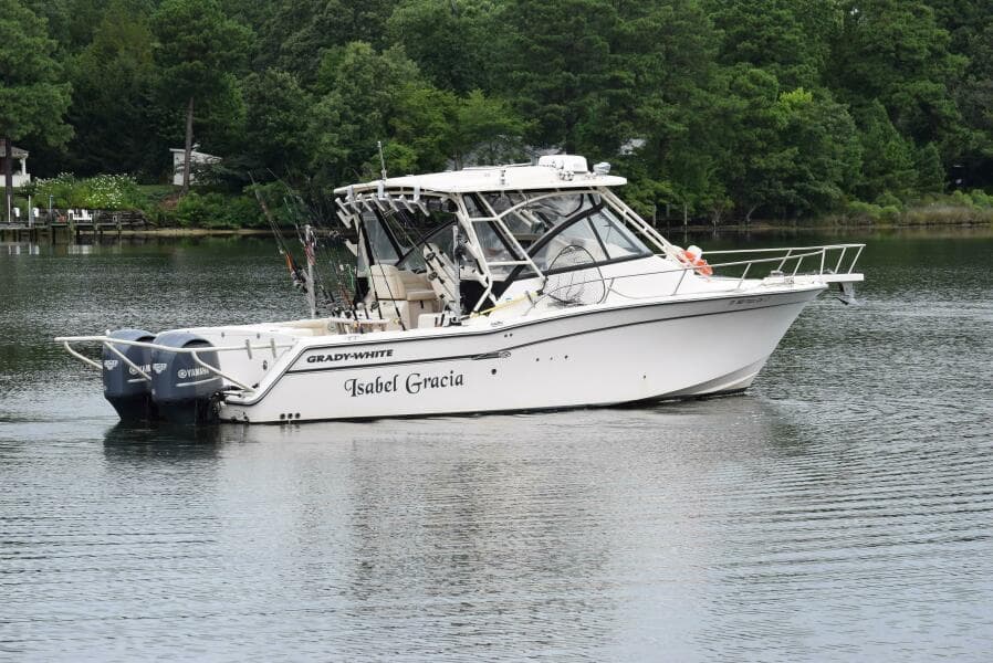 2016 Grady-White Express 330