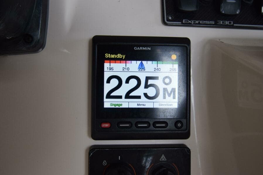 2016 Grady-White Express 330