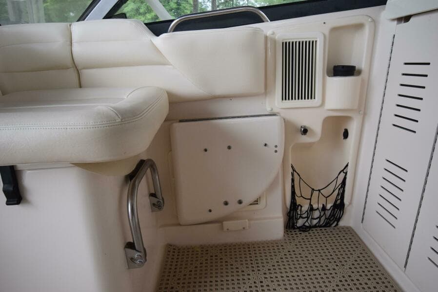 2016 Grady-White Express 330