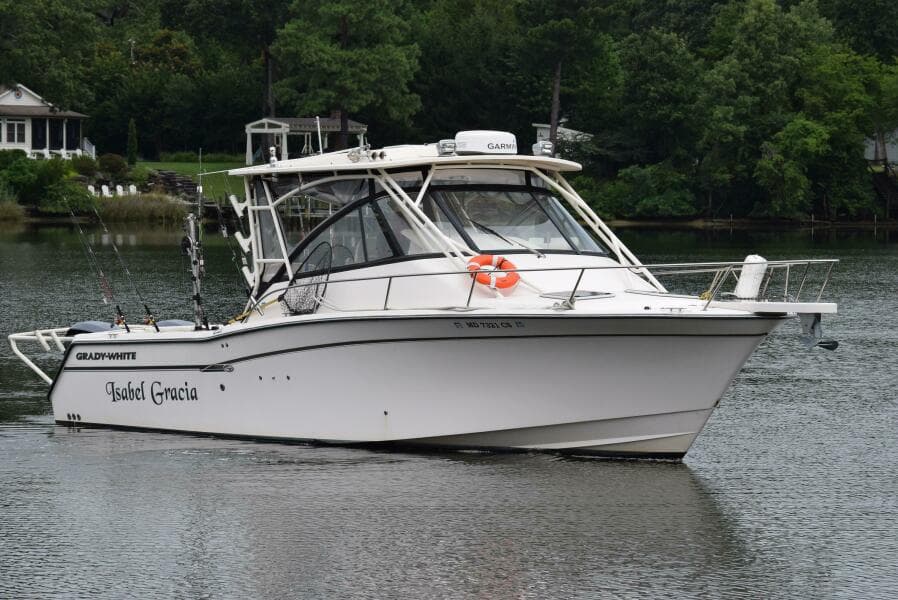 2016 Grady-White Express 330