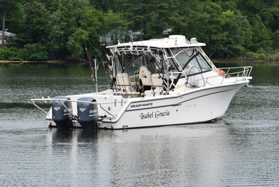 2016 Grady-White Express 330
