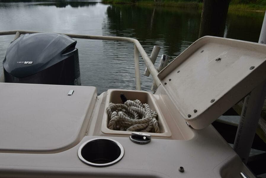 2016 Grady-White Express 330